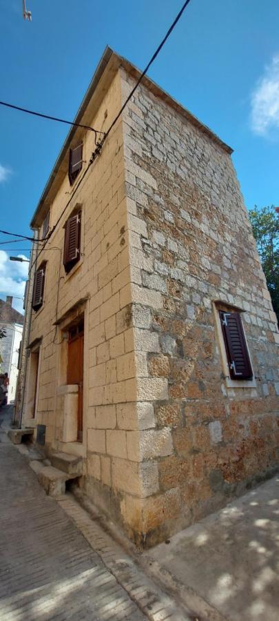 Antique Central Komiža House Nona Nika Extérieur photo