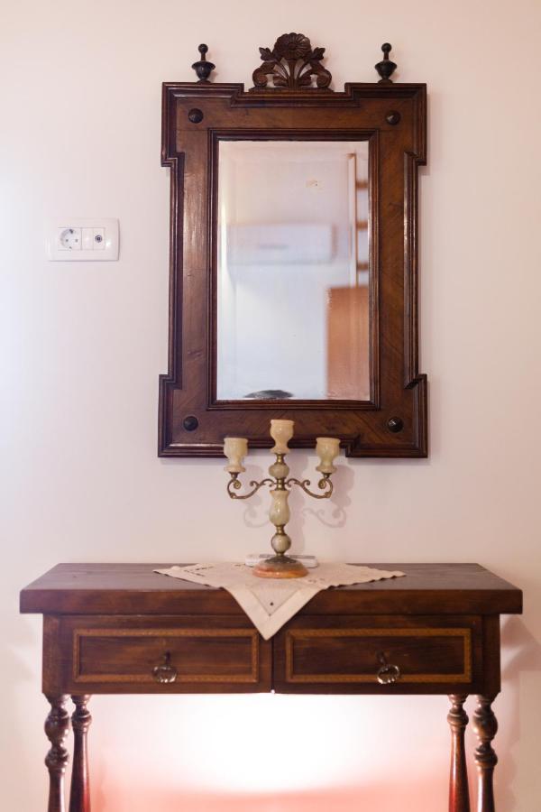 Antique Central Komiža House Nona Nika Extérieur photo